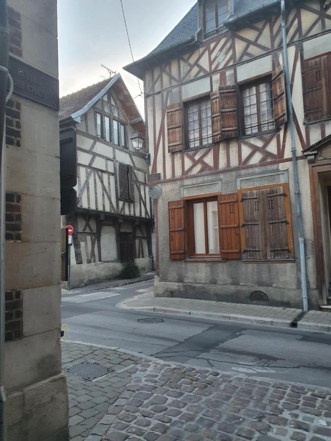 טרואה Le Logis Du Clocher מראה חיצוני תמונה